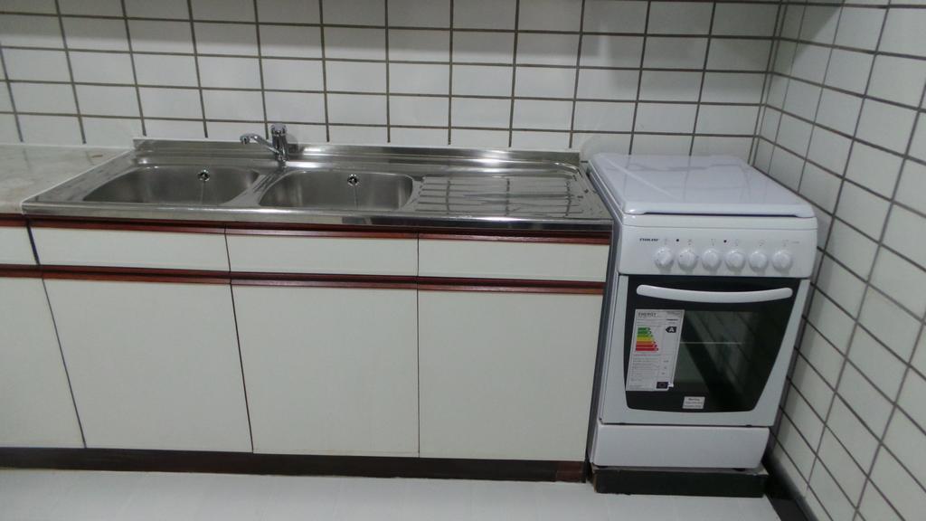 Al Hamra Plaza Apartamento Manama Habitación foto