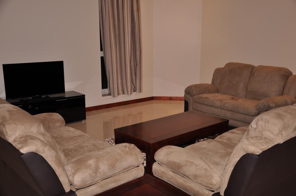 Al Hamra Plaza Apartamento Manama Habitación foto