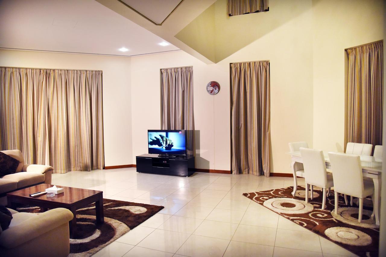Al Hamra Plaza Apartamento Manama Habitación foto