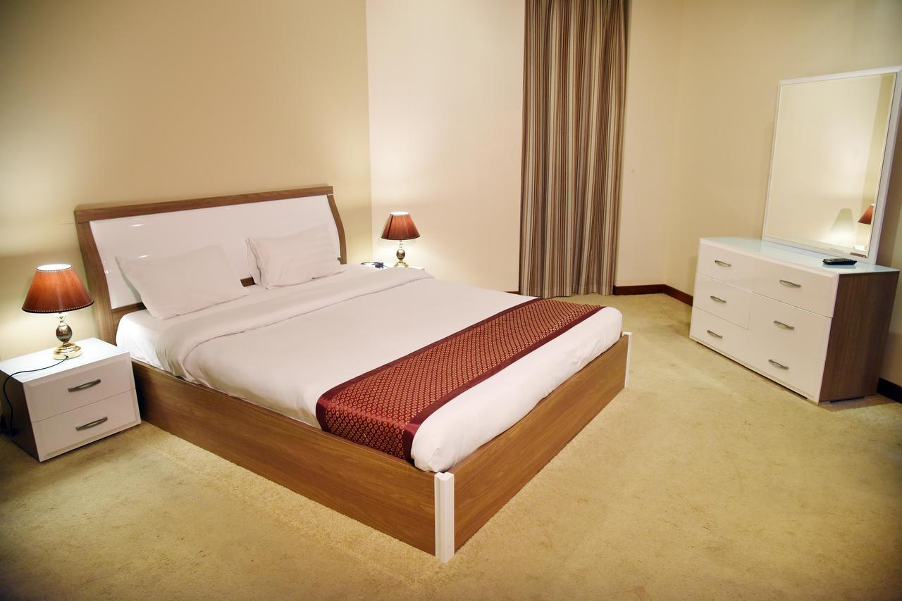 Al Hamra Plaza Apartamento Manama Habitación foto